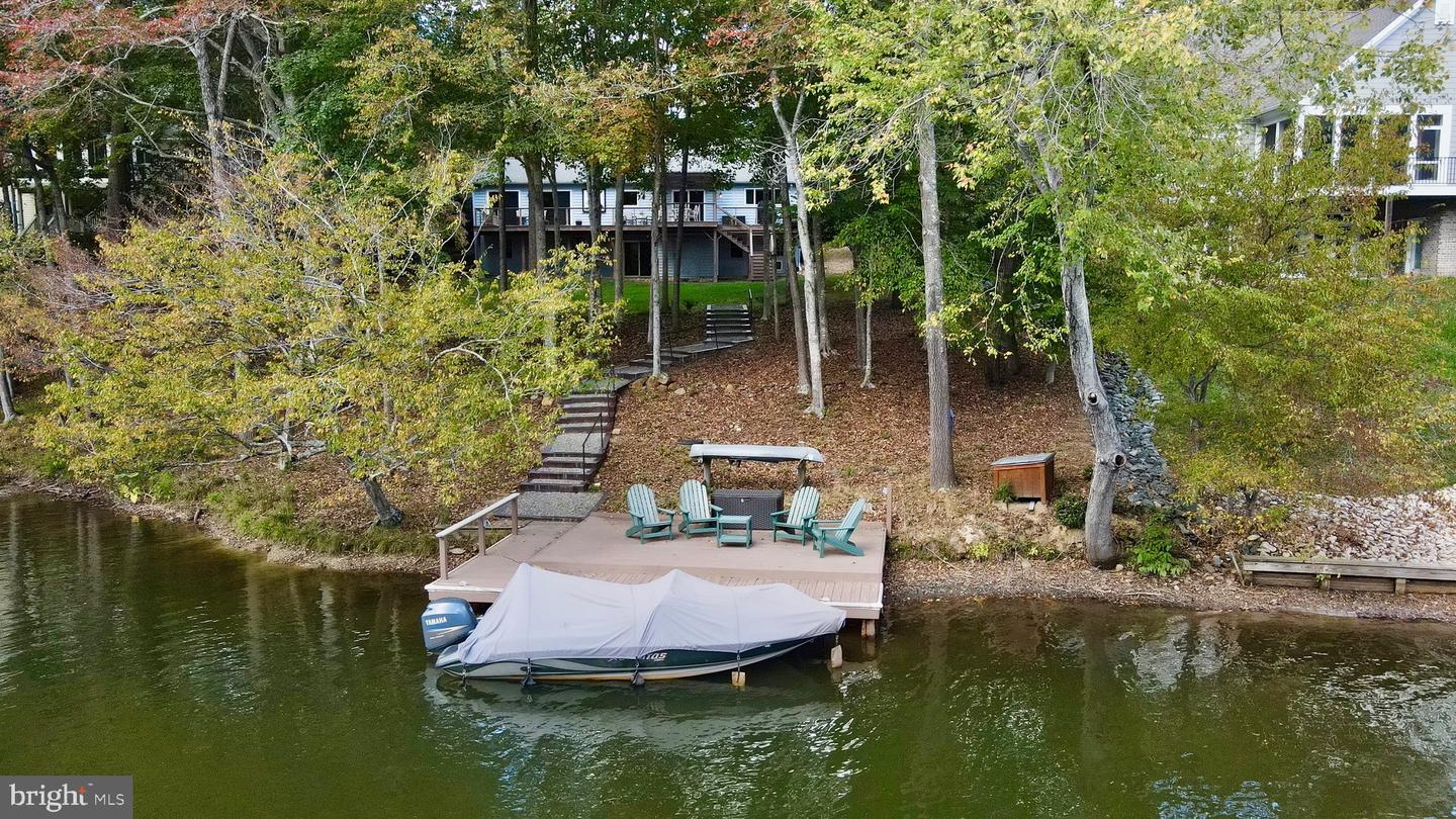 17 VINE RIDGE DR, PALMYRA, Virginia 22963, 4 Bedrooms Bedrooms, ,3 BathroomsBathrooms,Residential,For sale,17 VINE RIDGE DR,VAFN2000518 MLS # VAFN2000518