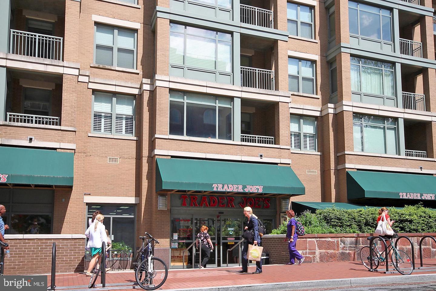 2555 PENNSYLVANIA AVE NW #409, WASHINGTON, District Of Columbia 20037, 2 Bedrooms Bedrooms, ,2 BathroomsBathrooms,Residential,For sale,2555 PENNSYLVANIA AVE NW #409,DCDC2227268 MLS # DCDC2227268