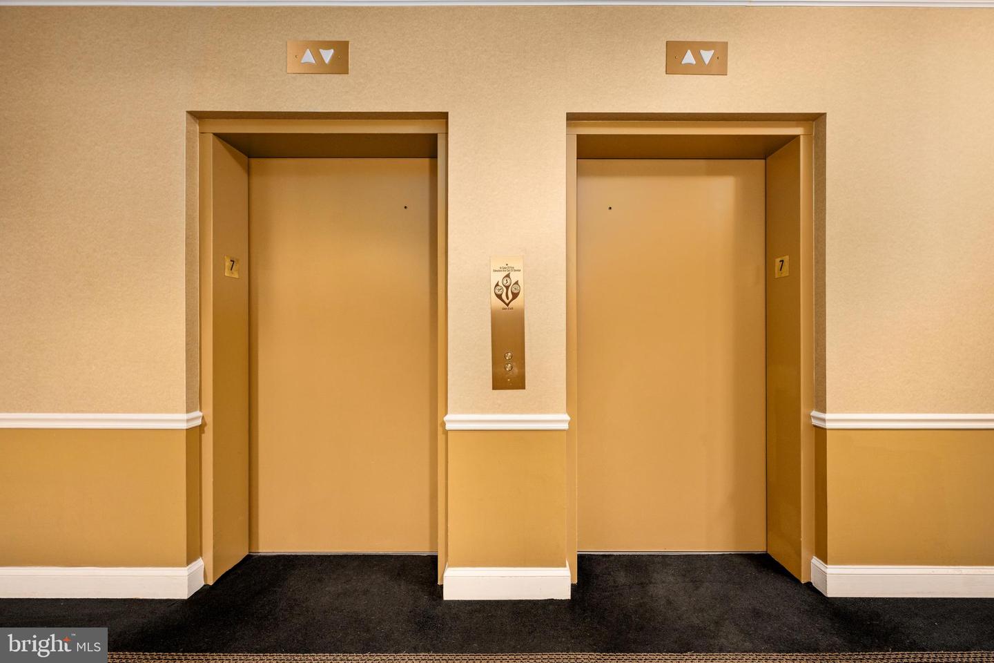 1211 S EADS ST S #711, ARLINGTON, Virginia 22202, 1 Bedroom Bedrooms, ,1 BathroomBathrooms,Residential,For sale,1211 S EADS ST S #711,VAAR2064988 MLS # VAAR2064988