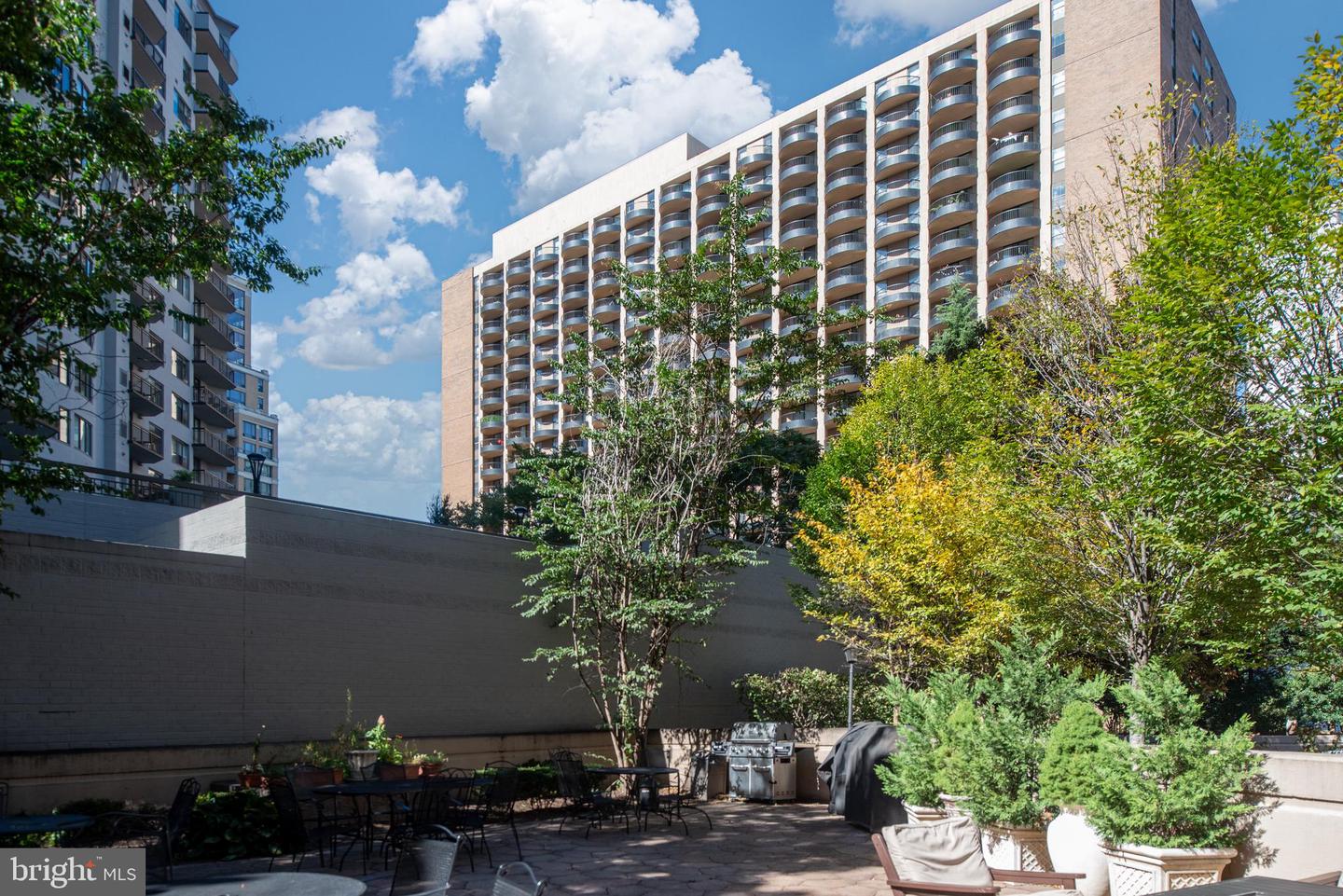 1211 S EADS ST S #711, ARLINGTON, Virginia 22202, 1 Bedroom Bedrooms, ,1 BathroomBathrooms,Residential,For sale,1211 S EADS ST S #711,VAAR2064988 MLS # VAAR2064988