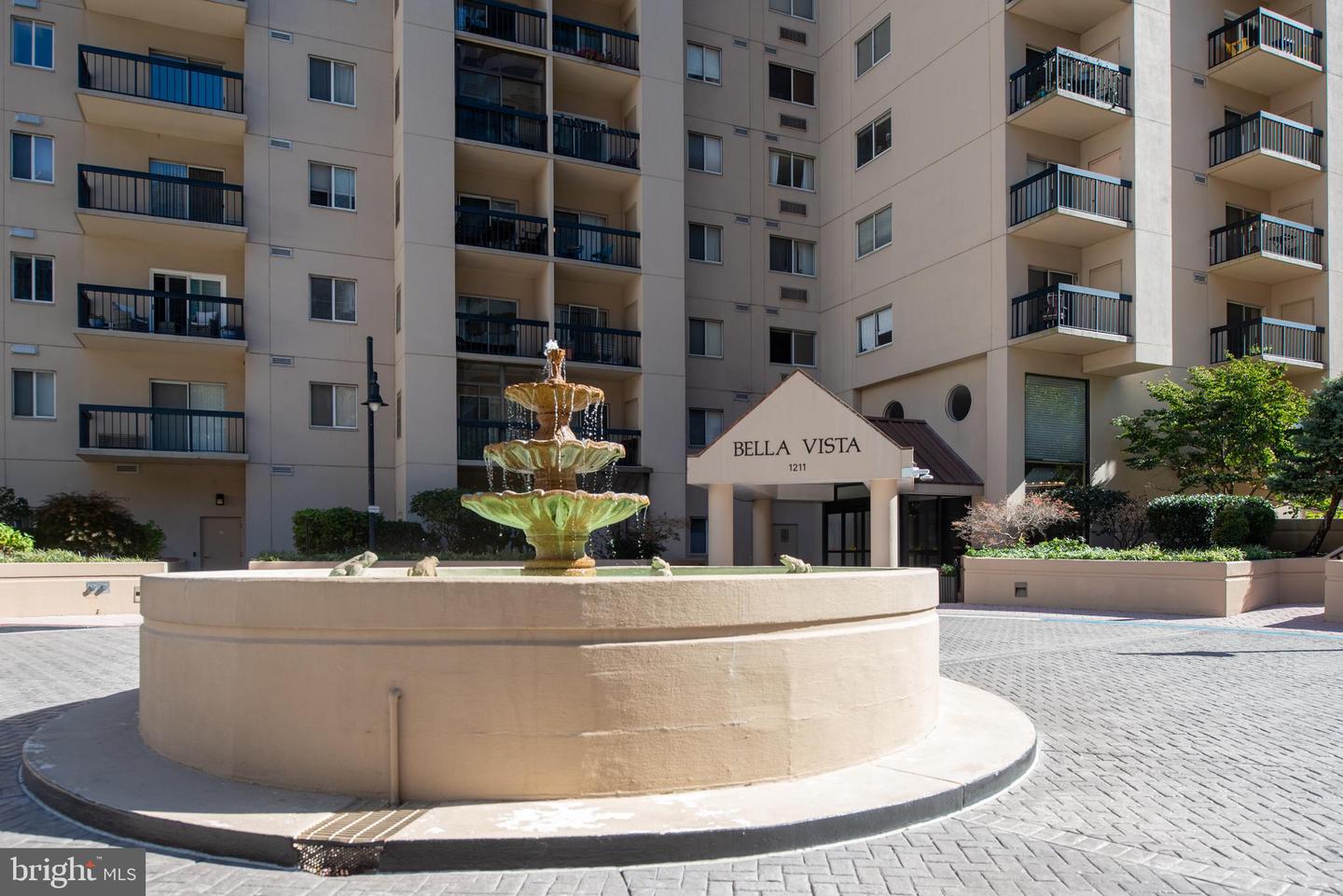 1211 S EADS ST S #711, ARLINGTON, Virginia 22202, 1 Bedroom Bedrooms, ,1 BathroomBathrooms,Residential,For sale,1211 S EADS ST S #711,VAAR2064988 MLS # VAAR2064988