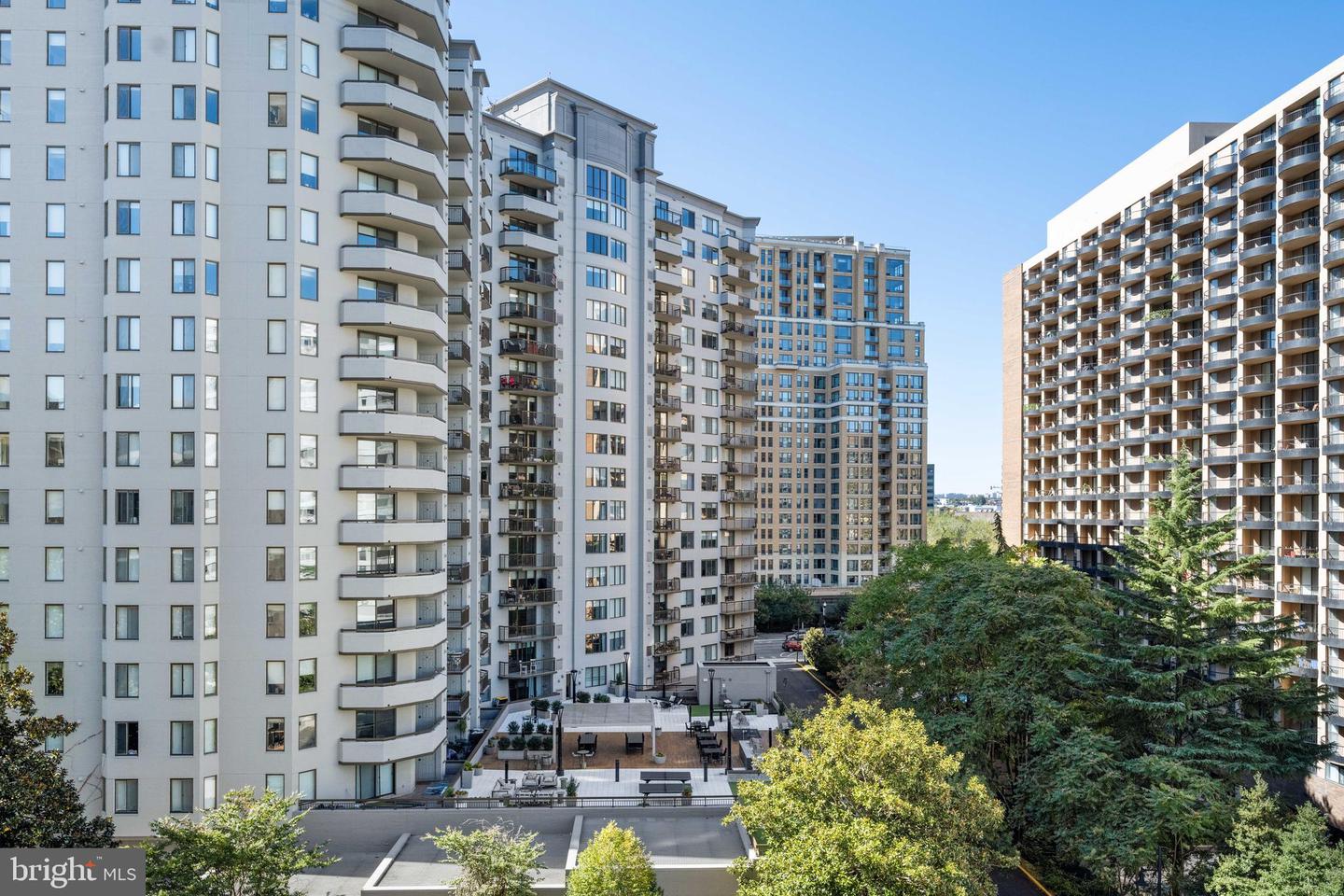 1211 S EADS ST S #711, ARLINGTON, Virginia 22202, 1 Bedroom Bedrooms, ,1 BathroomBathrooms,Residential,For sale,1211 S EADS ST S #711,VAAR2064988 MLS # VAAR2064988