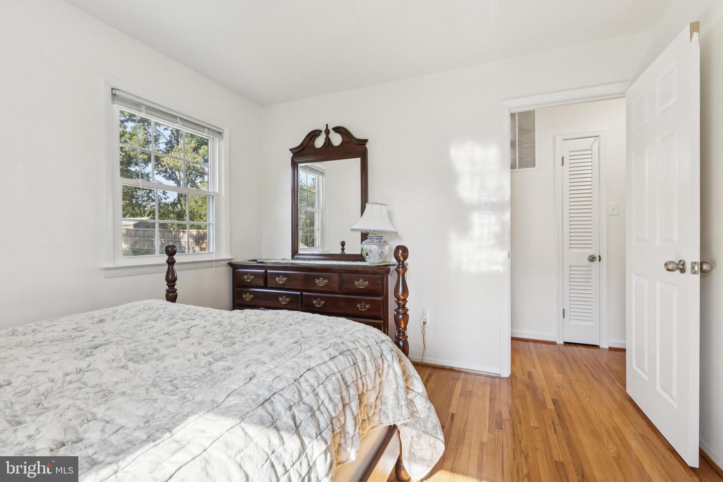 13715 SMALLWOOD CT, CHANTILLY, Virginia 20151, 4 Bedrooms Bedrooms, ,2 BathroomsBathrooms,Residential,For sale,13715 SMALLWOOD CT,VAFX2274656 MLS # VAFX2274656