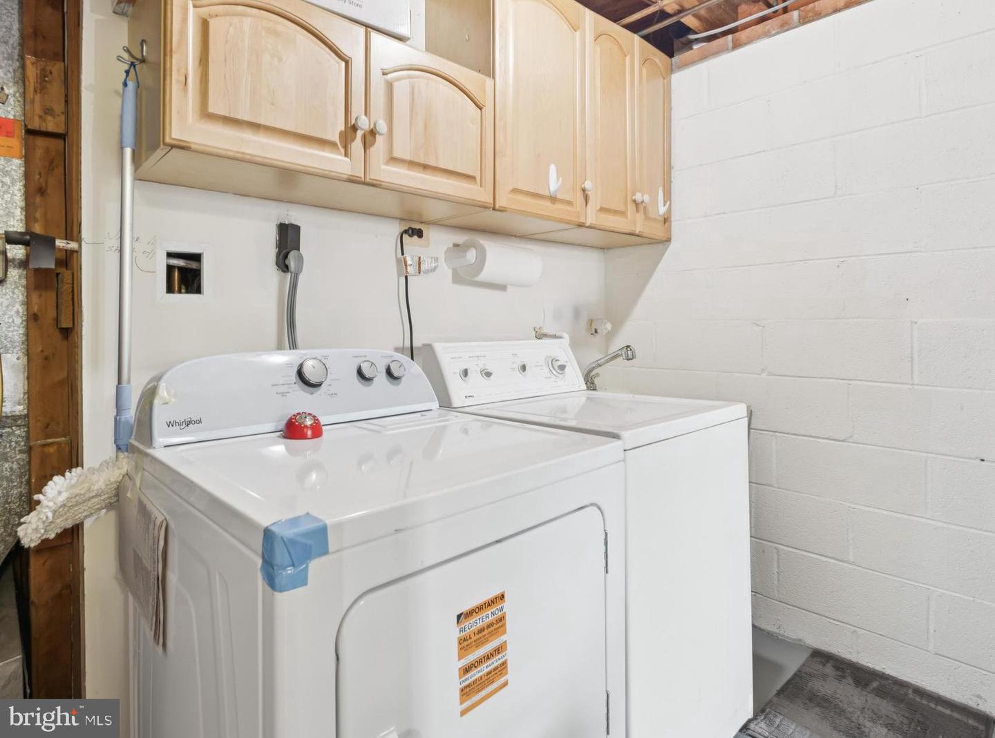 13715 SMALLWOOD CT, CHANTILLY, Virginia 20151, 4 Bedrooms Bedrooms, ,2 BathroomsBathrooms,Residential,For sale,13715 SMALLWOOD CT,VAFX2274656 MLS # VAFX2274656