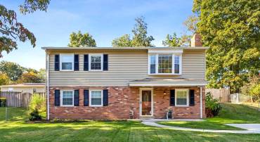 13715 SMALLWOOD CT, CHANTILLY, Virginia 20151, 4 Bedrooms Bedrooms, ,2 BathroomsBathrooms,Residential,For sale,13715 SMALLWOOD CT,VAFX2274656 MLS # VAFX2274656