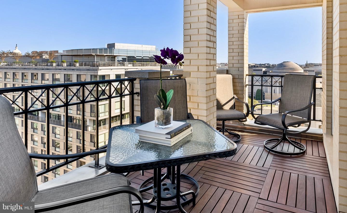 601 PENNSYLVANIA AVE NW #1407N, WASHINGTON, District Of Columbia 20004, 1 Bedroom Bedrooms, ,1 BathroomBathrooms,Residential,For sale,601 PENNSYLVANIA AVE NW #1407N,DCDC2199168 MLS # DCDC2199168