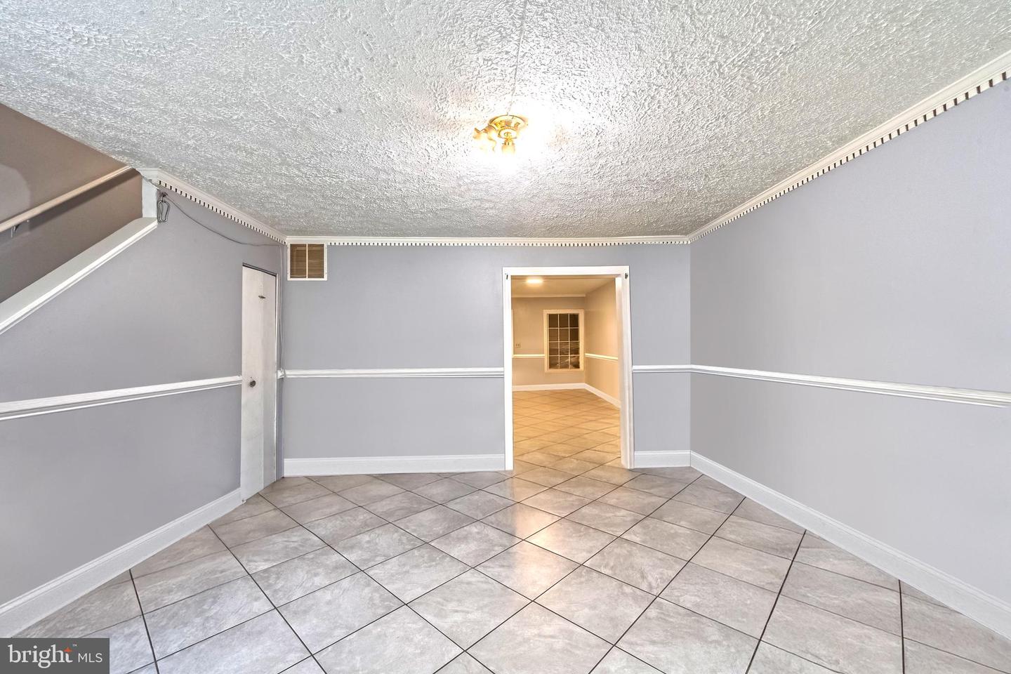 9832 BUCKNER RD, MANASSAS, Virginia 20110, 3 Bedrooms Bedrooms, ,1 BathroomBathrooms,Residential,For sale,9832 BUCKNER RD,VAMN2008456 MLS # VAMN2008456