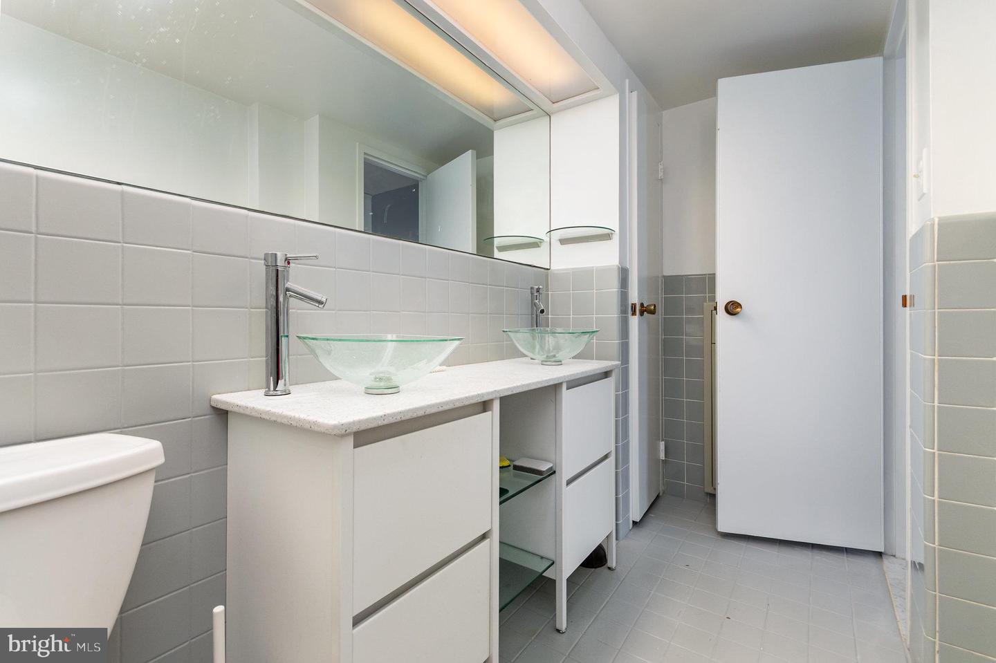 4201 CATHEDRAL AVE NW #910W, WASHINGTON, District Of Columbia 20016, 1 Bedroom Bedrooms, ,1 BathroomBathrooms,Residential,For sale,4201 CATHEDRAL AVE NW #910W,DCDC2204340 MLS # DCDC2204340