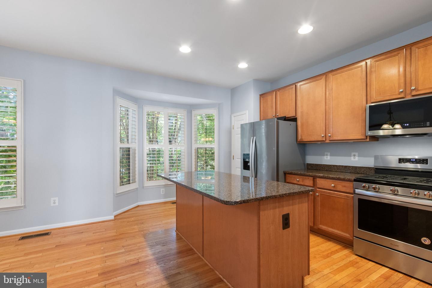 12904 LEATHERWOOD LN, WOODBRIDGE, Virginia 22192, 3 Bedrooms Bedrooms, ,2 BathroomsBathrooms,Residential,For sale,12904 LEATHERWOOD LN,VAPW2098888 MLS # VAPW2098888