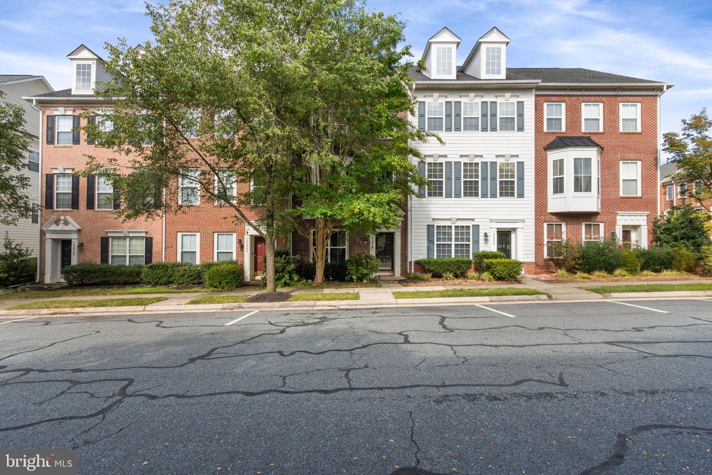 12904 LEATHERWOOD LN, WOODBRIDGE, Virginia 22192, 3 Bedrooms Bedrooms, ,2 BathroomsBathrooms,Residential,For sale,12904 LEATHERWOOD LN,VAPW2098888 MLS # VAPW2098888