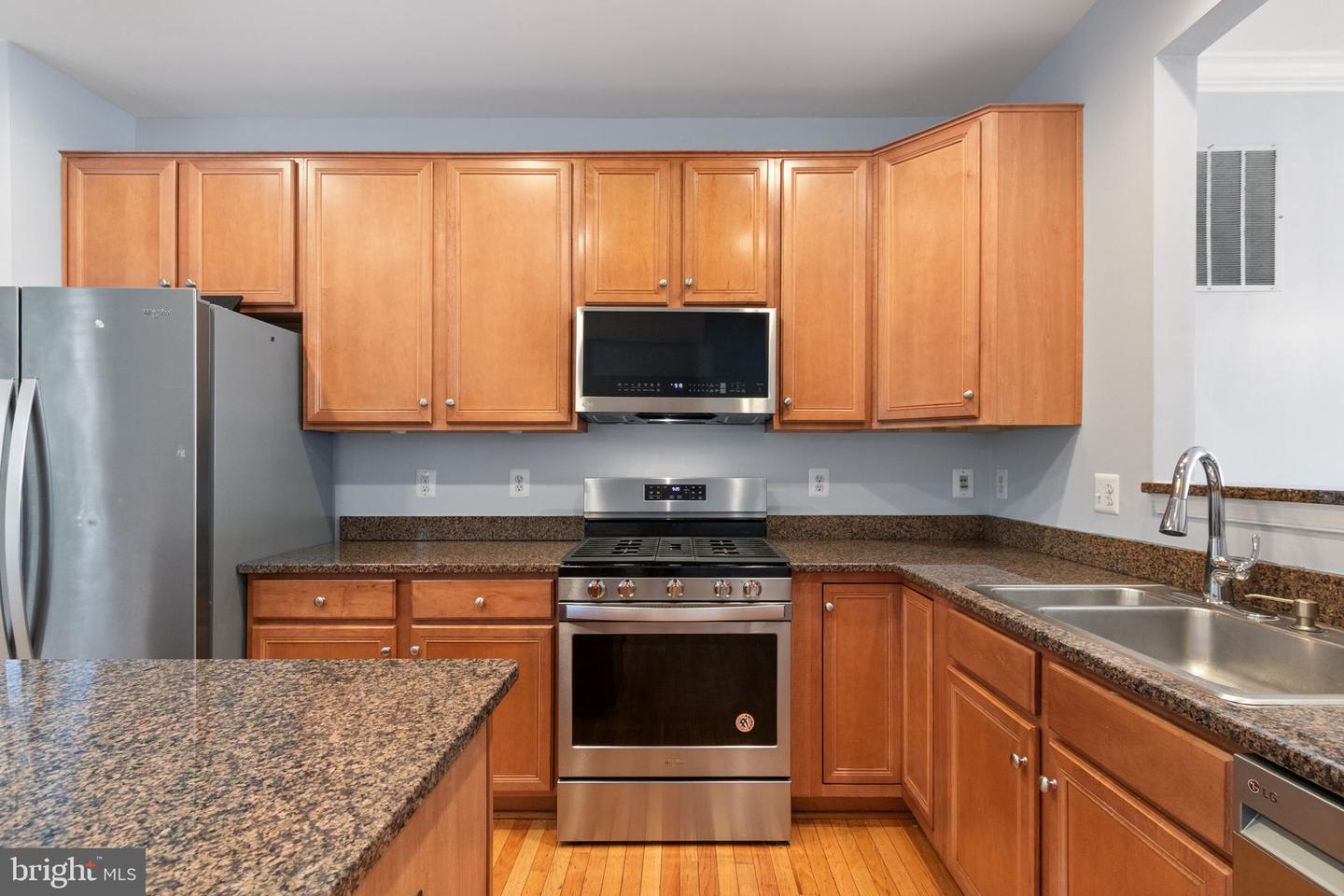 12904 LEATHERWOOD LN, WOODBRIDGE, Virginia 22192, 3 Bedrooms Bedrooms, ,2 BathroomsBathrooms,Residential,For sale,12904 LEATHERWOOD LN,VAPW2098888 MLS # VAPW2098888
