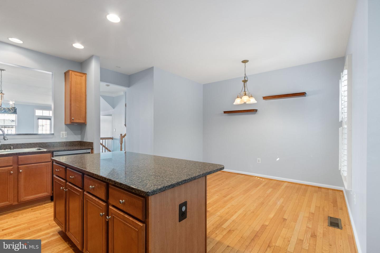 12904 LEATHERWOOD LN, WOODBRIDGE, Virginia 22192, 3 Bedrooms Bedrooms, ,2 BathroomsBathrooms,Residential,For sale,12904 LEATHERWOOD LN,VAPW2098888 MLS # VAPW2098888