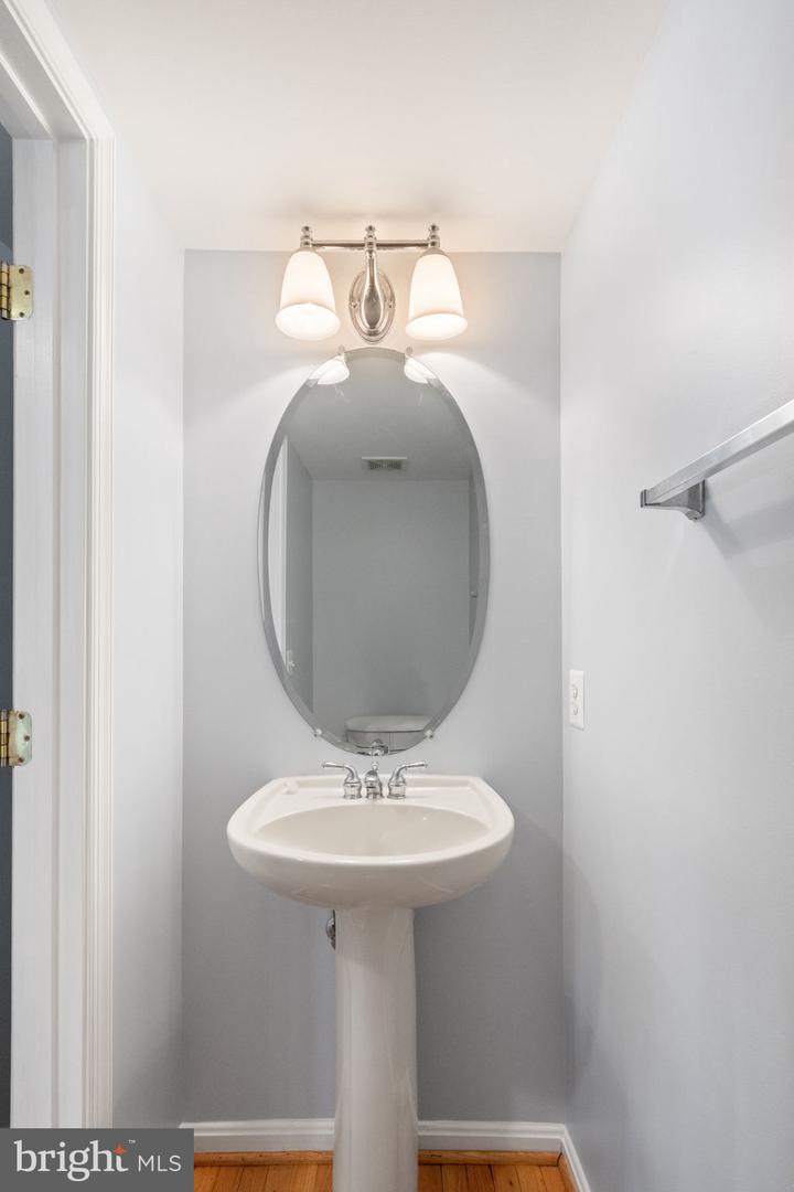 12904 LEATHERWOOD LN, WOODBRIDGE, Virginia 22192, 3 Bedrooms Bedrooms, ,2 BathroomsBathrooms,Residential,For sale,12904 LEATHERWOOD LN,VAPW2098888 MLS # VAPW2098888