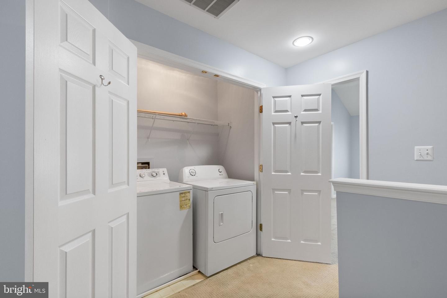 12904 LEATHERWOOD LN, WOODBRIDGE, Virginia 22192, 3 Bedrooms Bedrooms, ,2 BathroomsBathrooms,Residential,For sale,12904 LEATHERWOOD LN,VAPW2098888 MLS # VAPW2098888