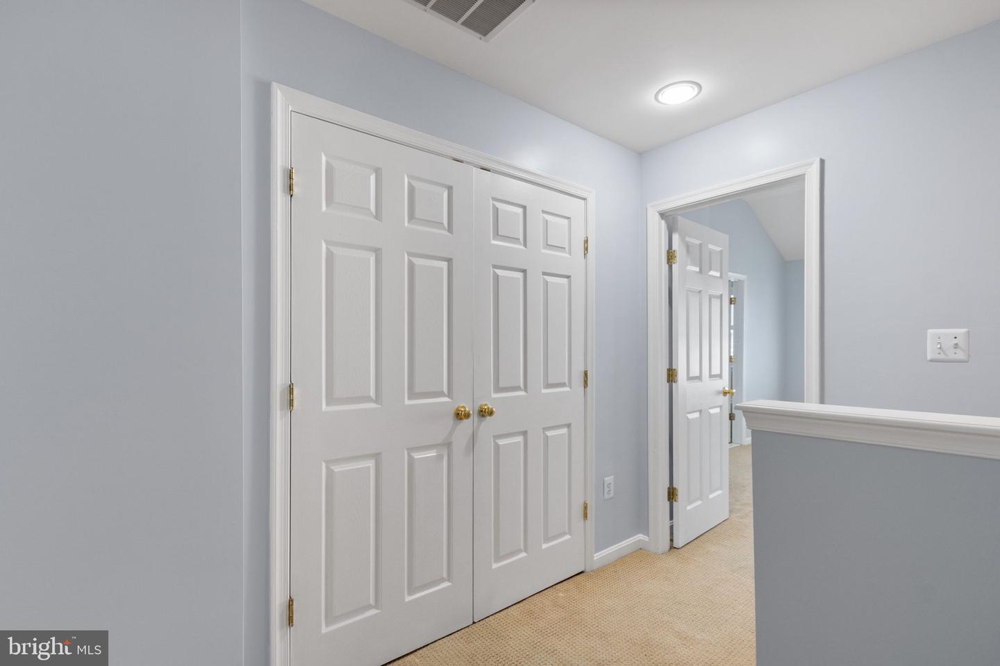 12904 LEATHERWOOD LN, WOODBRIDGE, Virginia 22192, 3 Bedrooms Bedrooms, ,2 BathroomsBathrooms,Residential,For sale,12904 LEATHERWOOD LN,VAPW2098888 MLS # VAPW2098888