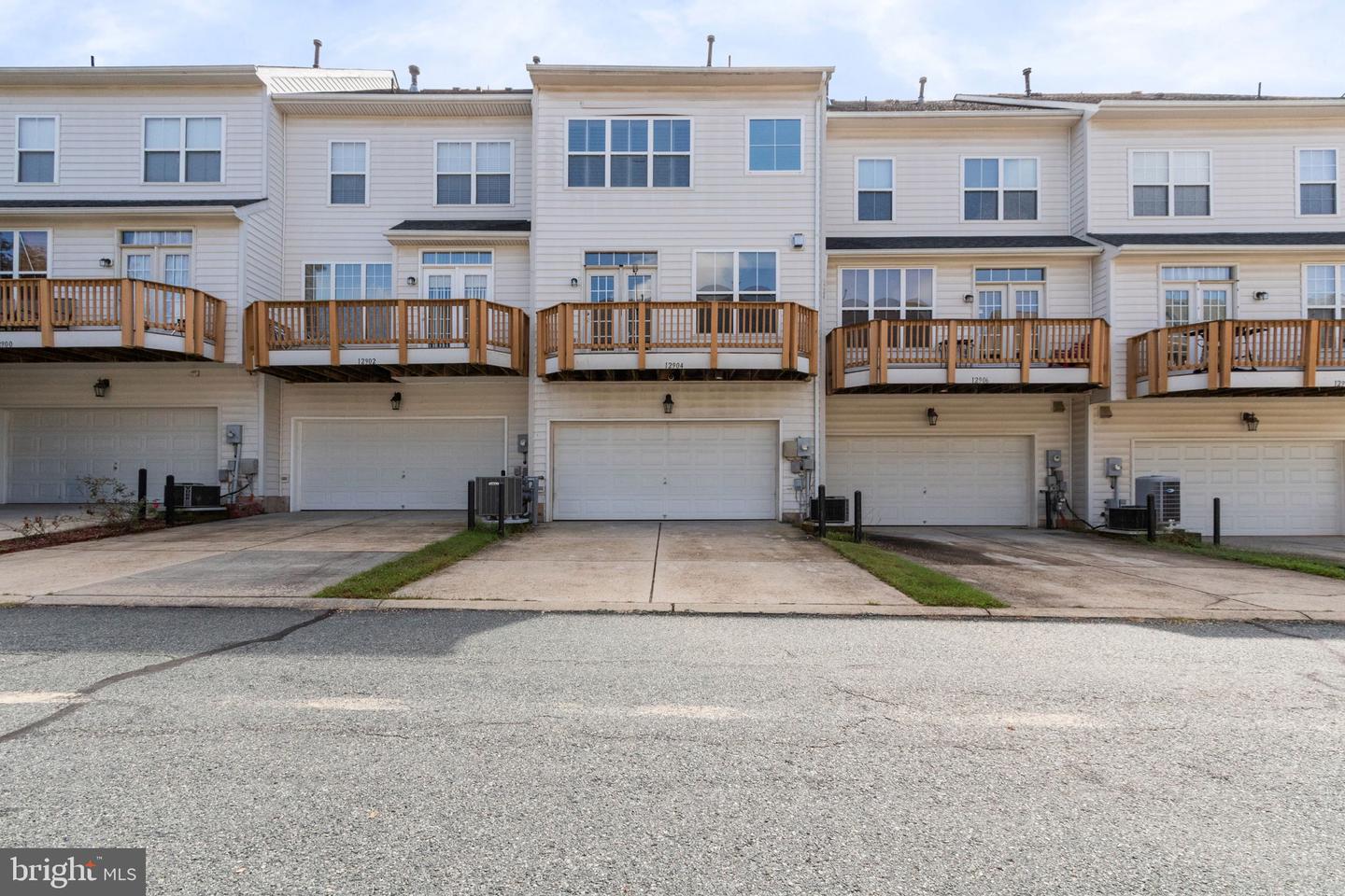 12904 LEATHERWOOD LN, WOODBRIDGE, Virginia 22192, 3 Bedrooms Bedrooms, ,2 BathroomsBathrooms,Residential,For sale,12904 LEATHERWOOD LN,VAPW2098888 MLS # VAPW2098888
