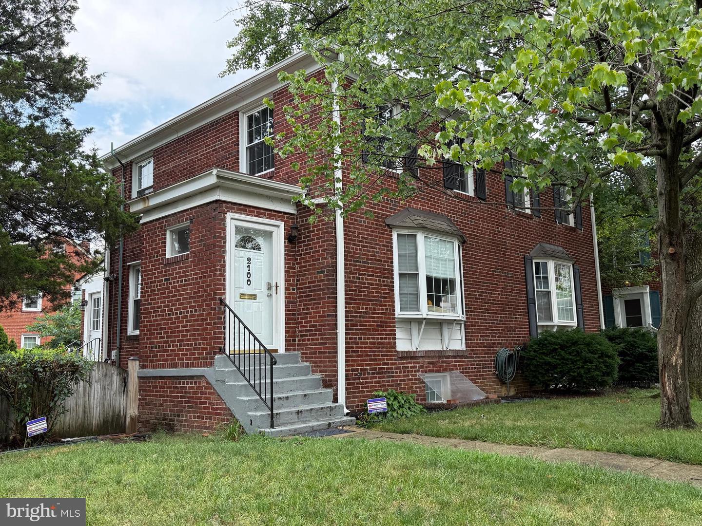 2100 27TH ST S, ARLINGTON, Virginia 22206, 3 Bedrooms Bedrooms, ,2 BathroomsBathrooms,Residential,For sale,2100 27TH ST S,VAAR2060894 MLS # VAAR2060894