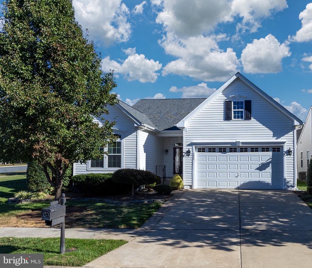 5033 SEWELLS POINTE WAY, FREDERICKSBURG, Virginia 22407, 3 Bedrooms Bedrooms, ,2 BathroomsBathrooms,Residential,5033 SEWELLS POINTE WAY,VASP2036954 MLS # VASP2036954