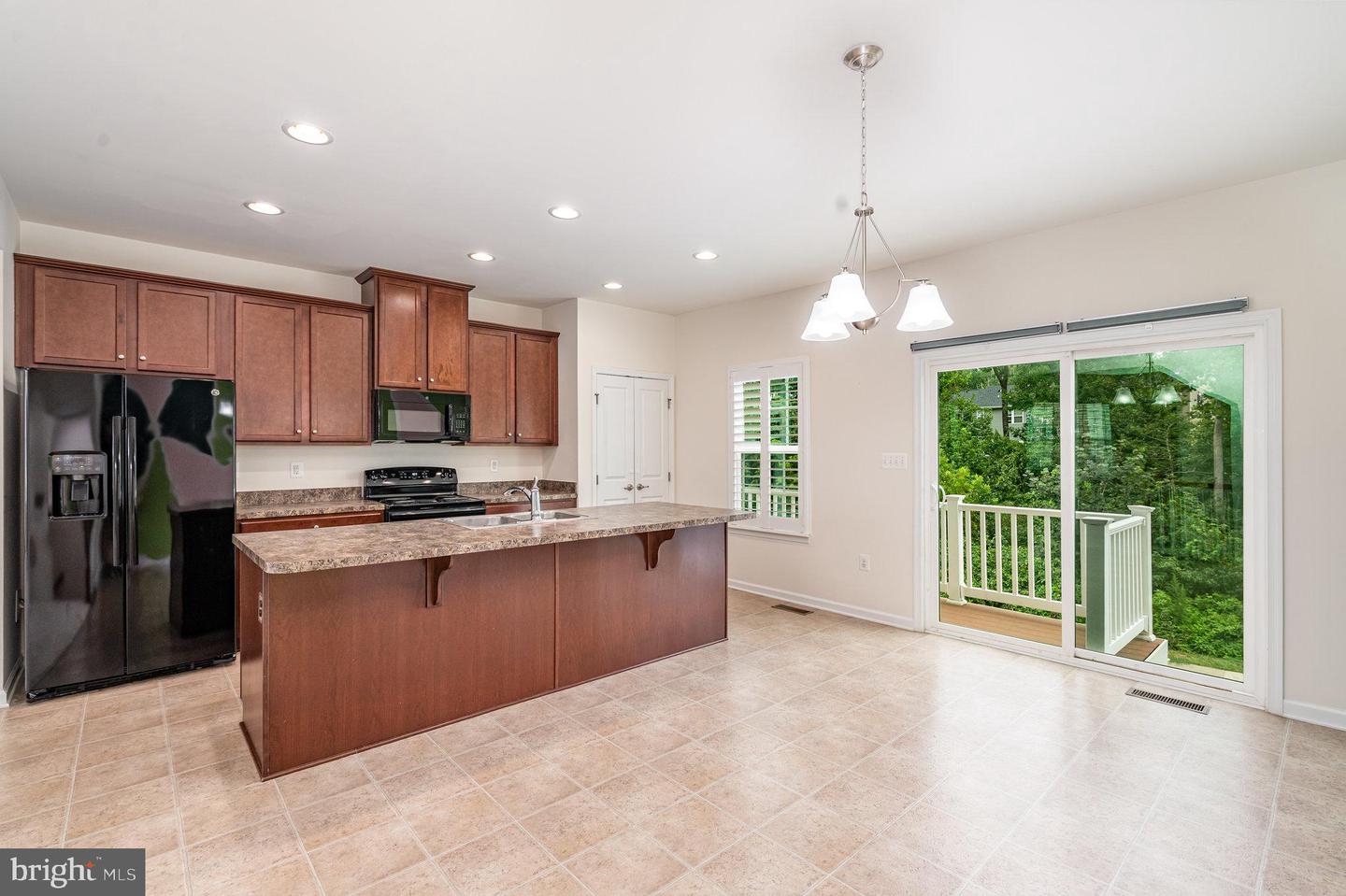 8639 ROSECRANS LN, SPOTSYLVANIA, Virginia 22553, 3 Bedrooms Bedrooms, ,2 BathroomsBathrooms,Residential,For sale,8639 ROSECRANS LN,VASP2035342 MLS # VASP2035342