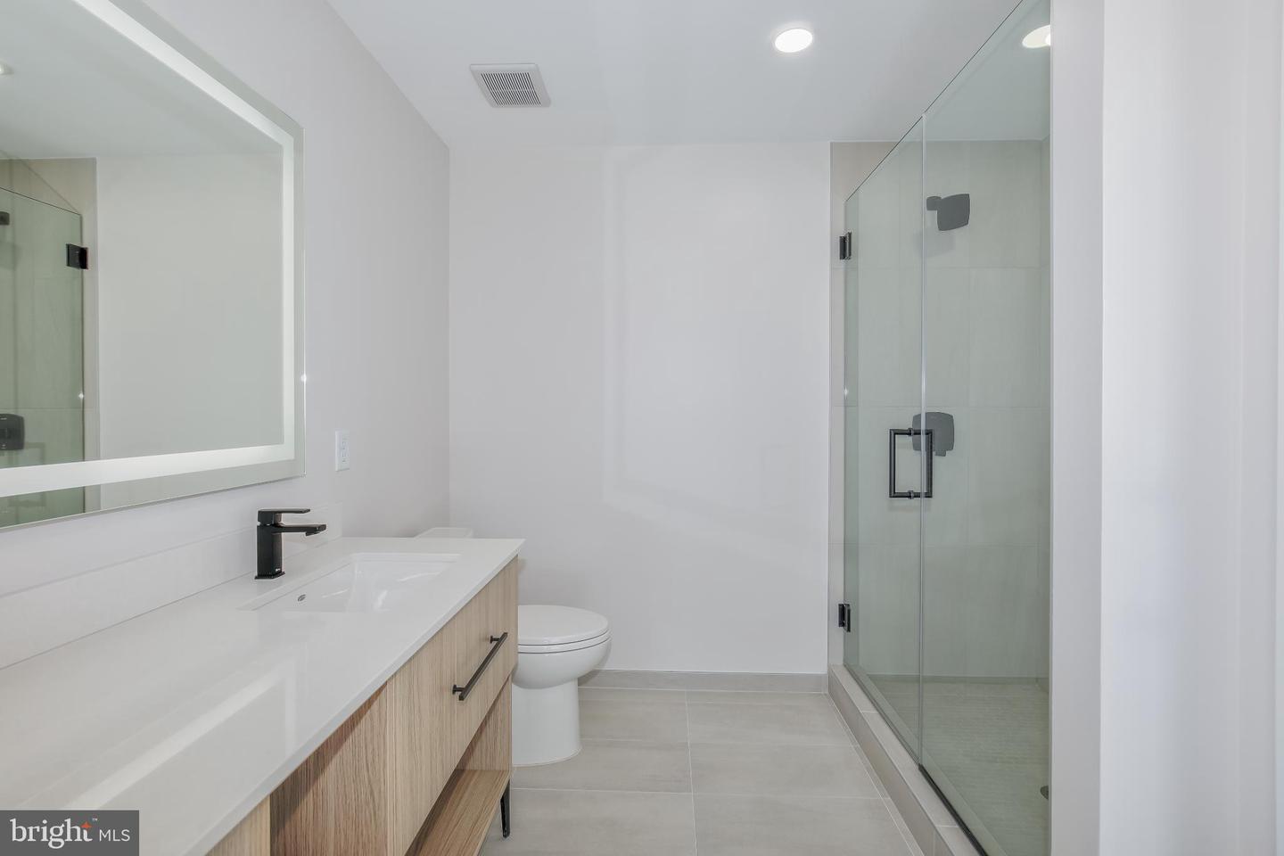 255 W. FALLS STATION BLVD #315, FALLS CHURCH, Virginia 22046, 2 Bedrooms Bedrooms, 4 Rooms Rooms,2 BathroomsBathrooms,Residential,For sale,255 W. FALLS STATION BLVD #315,VAFA2003188 MLS # VAFA2003188