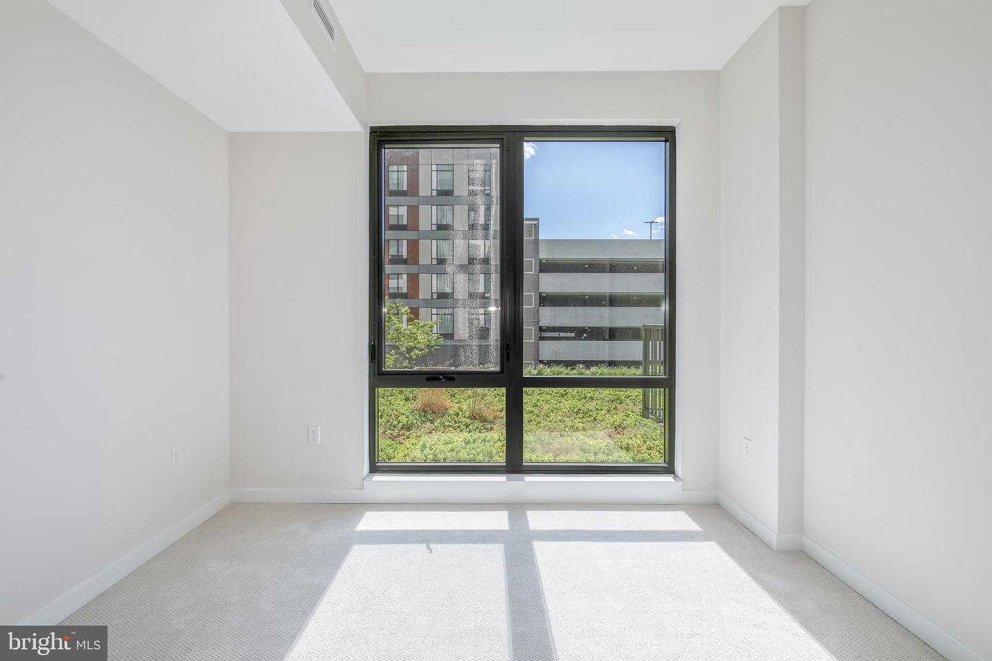 255 W. FALLS STATION BLVD #315, FALLS CHURCH, Virginia 22046, 2 Bedrooms Bedrooms, 4 Rooms Rooms,2 BathroomsBathrooms,Residential,For sale,255 W. FALLS STATION BLVD #315,VAFA2003188 MLS # VAFA2003188