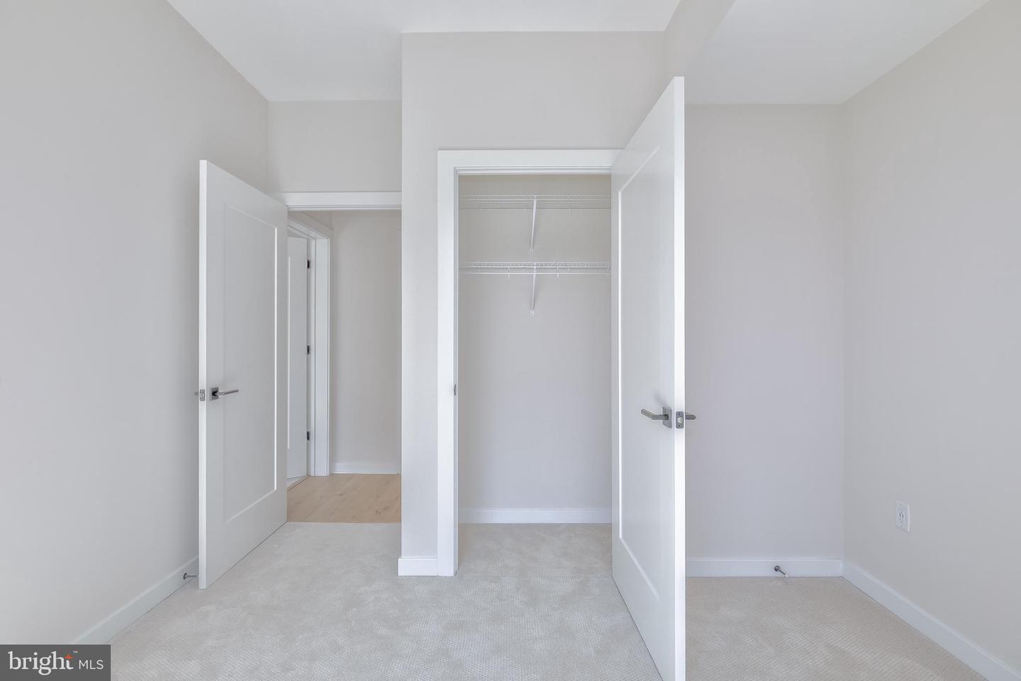 255 W. FALLS STATION BLVD #315, FALLS CHURCH, Virginia 22046, 2 Bedrooms Bedrooms, 4 Rooms Rooms,2 BathroomsBathrooms,Residential,For sale,255 W. FALLS STATION BLVD #315,VAFA2003188 MLS # VAFA2003188