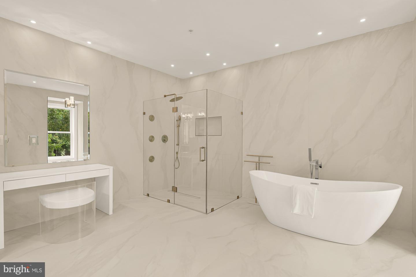 3703 RESERVOIR RD NW, WASHINGTON, District Of Columbia 20007, 5 Bedrooms Bedrooms, ,4 BathroomsBathrooms,Residential,For sale,3703 RESERVOIR RD NW,DCDC2215170 MLS # DCDC2215170