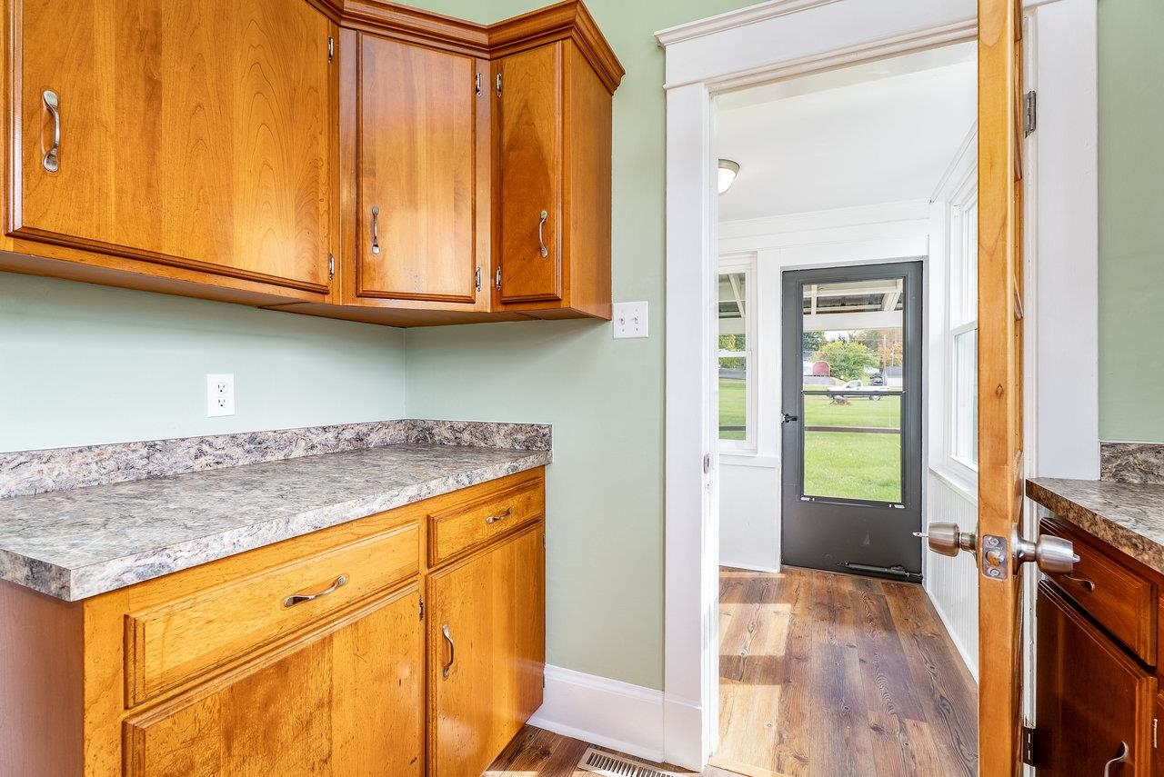 96 PARK AVE, GROTTOES, Virginia 24441, 3 Bedrooms Bedrooms, ,1 BathroomBathrooms,Residential,96 PARK AVE,670200 MLS # 670200