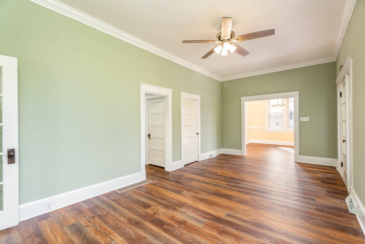 96 PARK AVE, GROTTOES, Virginia 24441, 3 Bedrooms Bedrooms, ,1 BathroomBathrooms,Residential,96 PARK AVE,670200 MLS # 670200