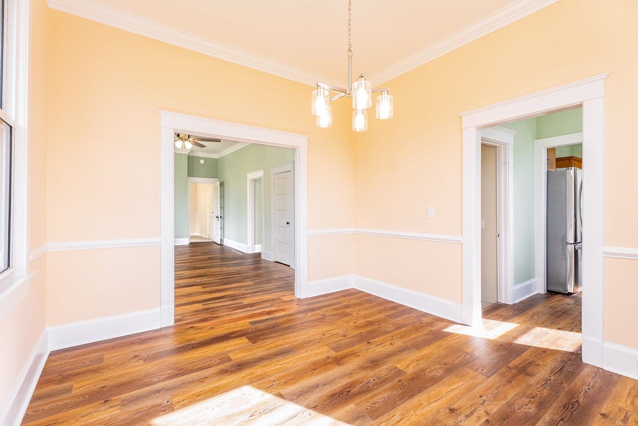 96 PARK AVE, GROTTOES, Virginia 24441, 3 Bedrooms Bedrooms, ,1 BathroomBathrooms,Residential,96 PARK AVE,670200 MLS # 670200