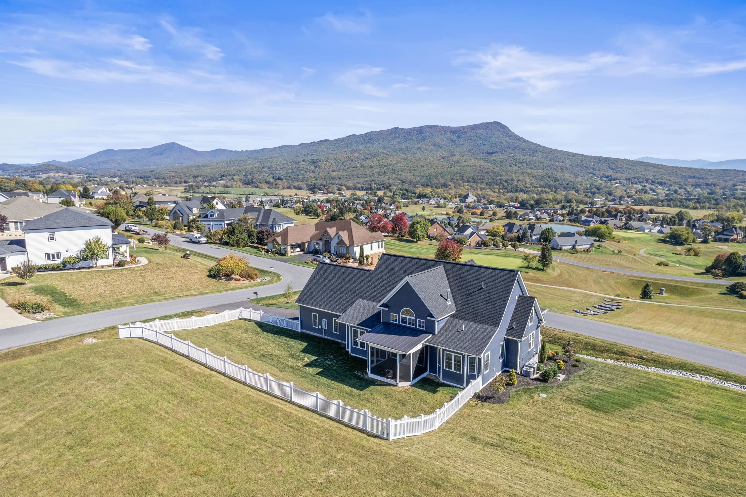 115 FLYNTSHIRE PL, ROCKINGHAM, Virginia 22801, 4 Bedrooms Bedrooms, ,2 BathroomsBathrooms,Residential,115 FLYNTSHIRE PL,670208 MLS # 670208