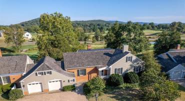 15 EDNAM VILLAGE ST, CHARLOTTESVILLE, Virginia 22903, 3 Bedrooms Bedrooms, ,3 BathroomsBathrooms,Residential,For sale,15 EDNAM VILLAGE ST,668736 MLS # 668736