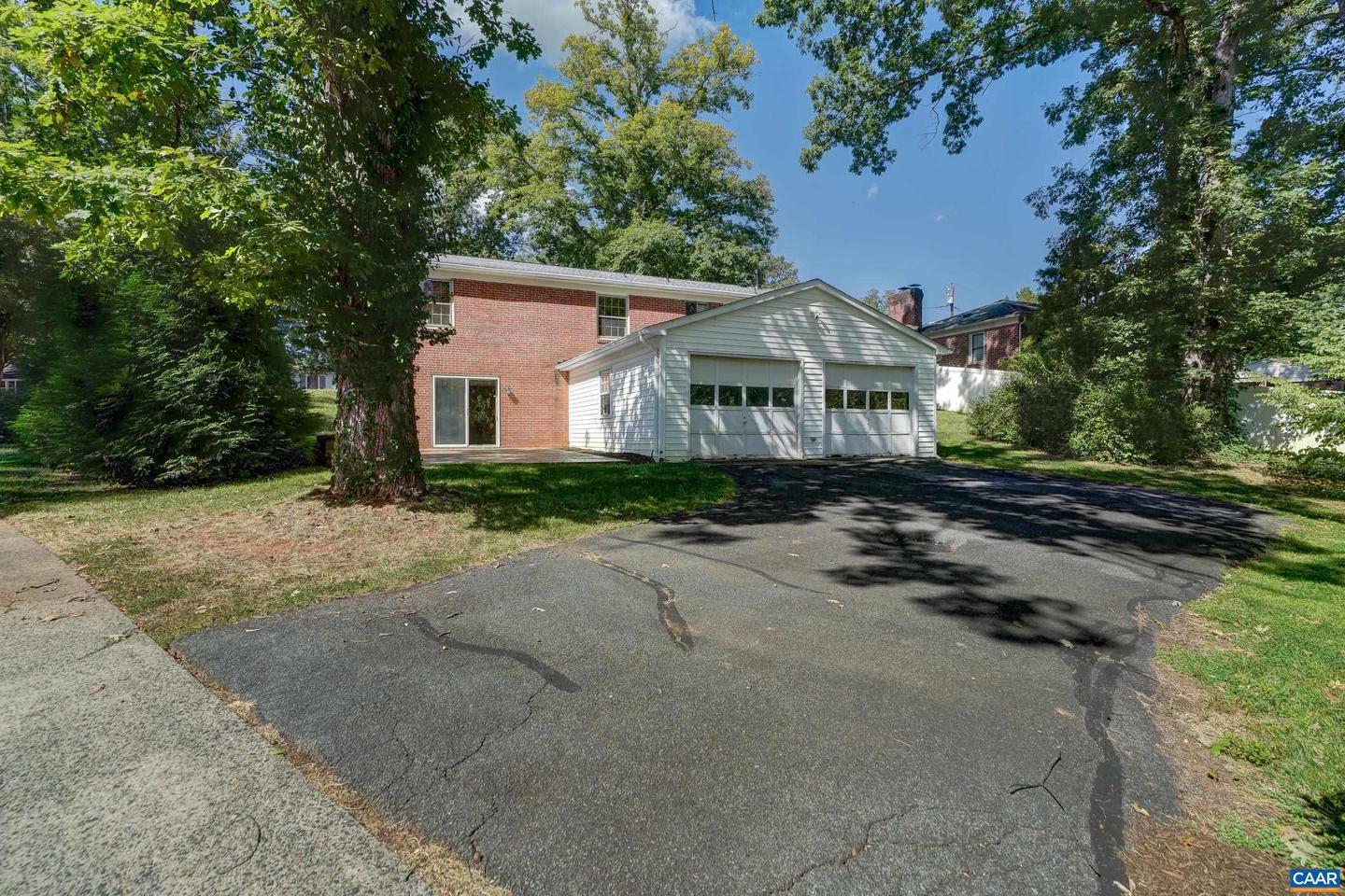 100 ELKHORN RD, CHARLOTTESVILLE, Virginia 22903, 3 Bedrooms Bedrooms, ,3 BathroomsBathrooms,Residential,For sale,100 ELKHORN RD,668857 MLS # 668857