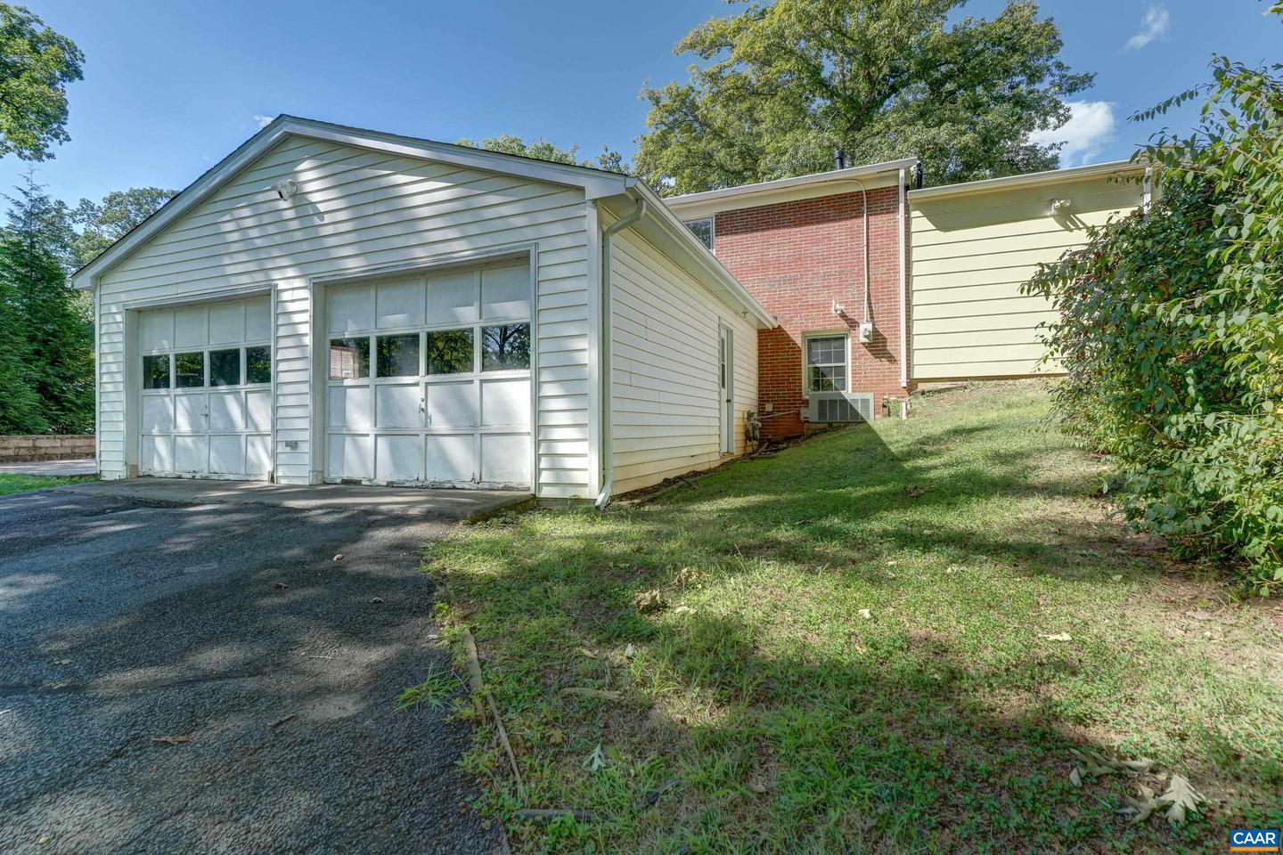 100 ELKHORN RD, CHARLOTTESVILLE, Virginia 22903, 3 Bedrooms Bedrooms, ,3 BathroomsBathrooms,Residential,For sale,100 ELKHORN RD,668857 MLS # 668857