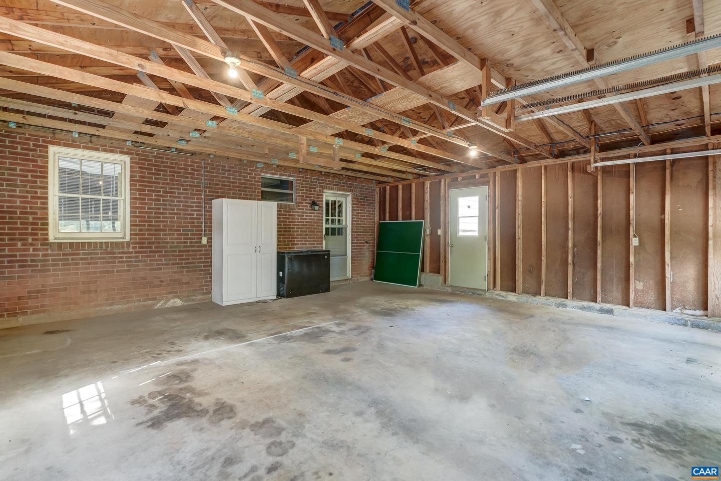 100 ELKHORN RD, CHARLOTTESVILLE, Virginia 22903, 3 Bedrooms Bedrooms, ,3 BathroomsBathrooms,Residential,For sale,100 ELKHORN RD,668857 MLS # 668857