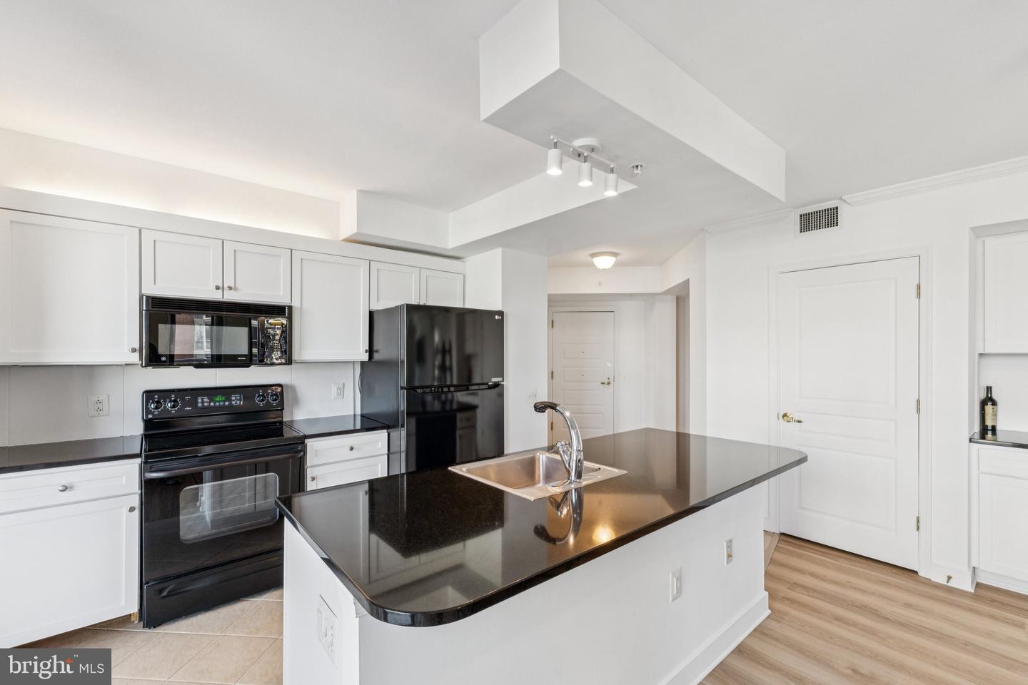 616 E ST NW #614, WASHINGTON, District Of Columbia 20004, 2 Bedrooms Bedrooms, ,2 BathroomsBathrooms,Residential,For sale,616 E ST NW #614,DCDC2222564 MLS # DCDC2222564