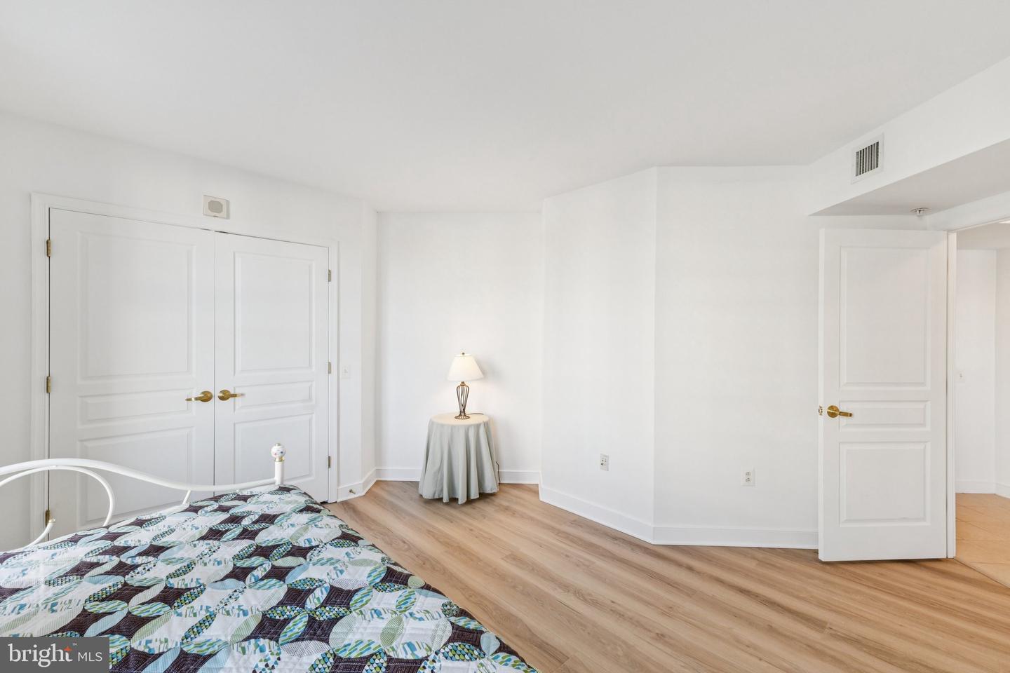 616 E ST NW #614, WASHINGTON, District Of Columbia 20004, 2 Bedrooms Bedrooms, ,2 BathroomsBathrooms,Residential,For sale,616 E ST NW #614,DCDC2222564 MLS # DCDC2222564
