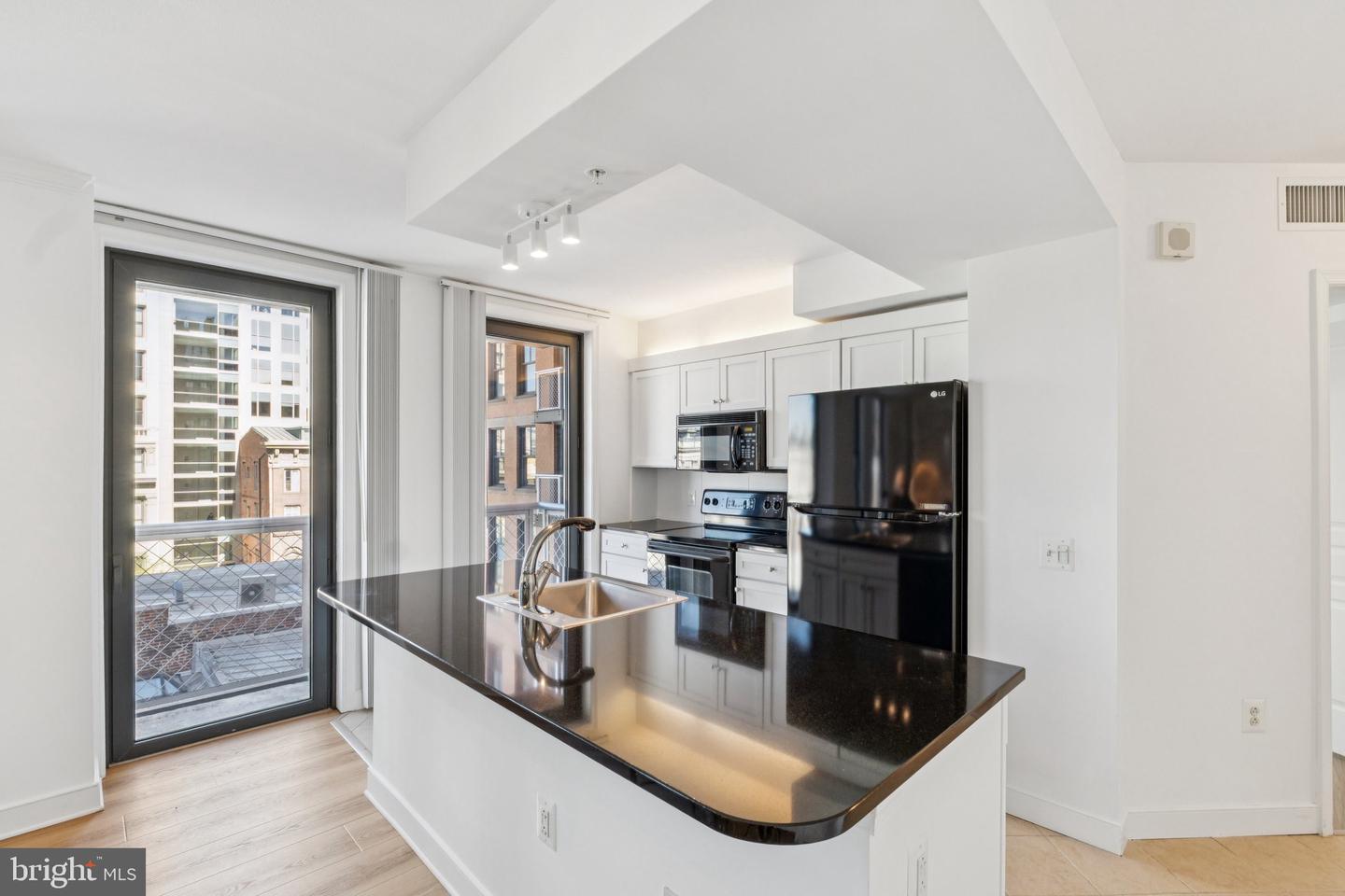 616 E ST NW #614, WASHINGTON, District Of Columbia 20004, 2 Bedrooms Bedrooms, ,2 BathroomsBathrooms,Residential,For sale,616 E ST NW #614,DCDC2222564 MLS # DCDC2222564