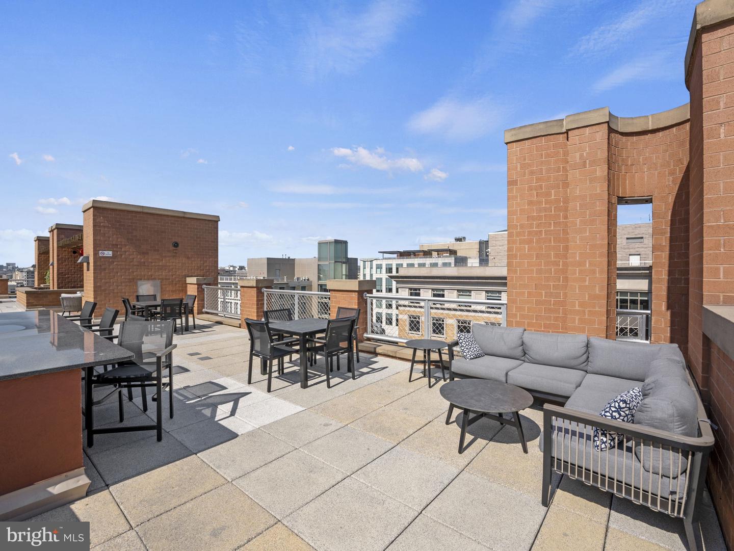 616 E ST NW #614, WASHINGTON, District Of Columbia 20004, 2 Bedrooms Bedrooms, ,2 BathroomsBathrooms,Residential,For sale,616 E ST NW #614,DCDC2222564 MLS # DCDC2222564
