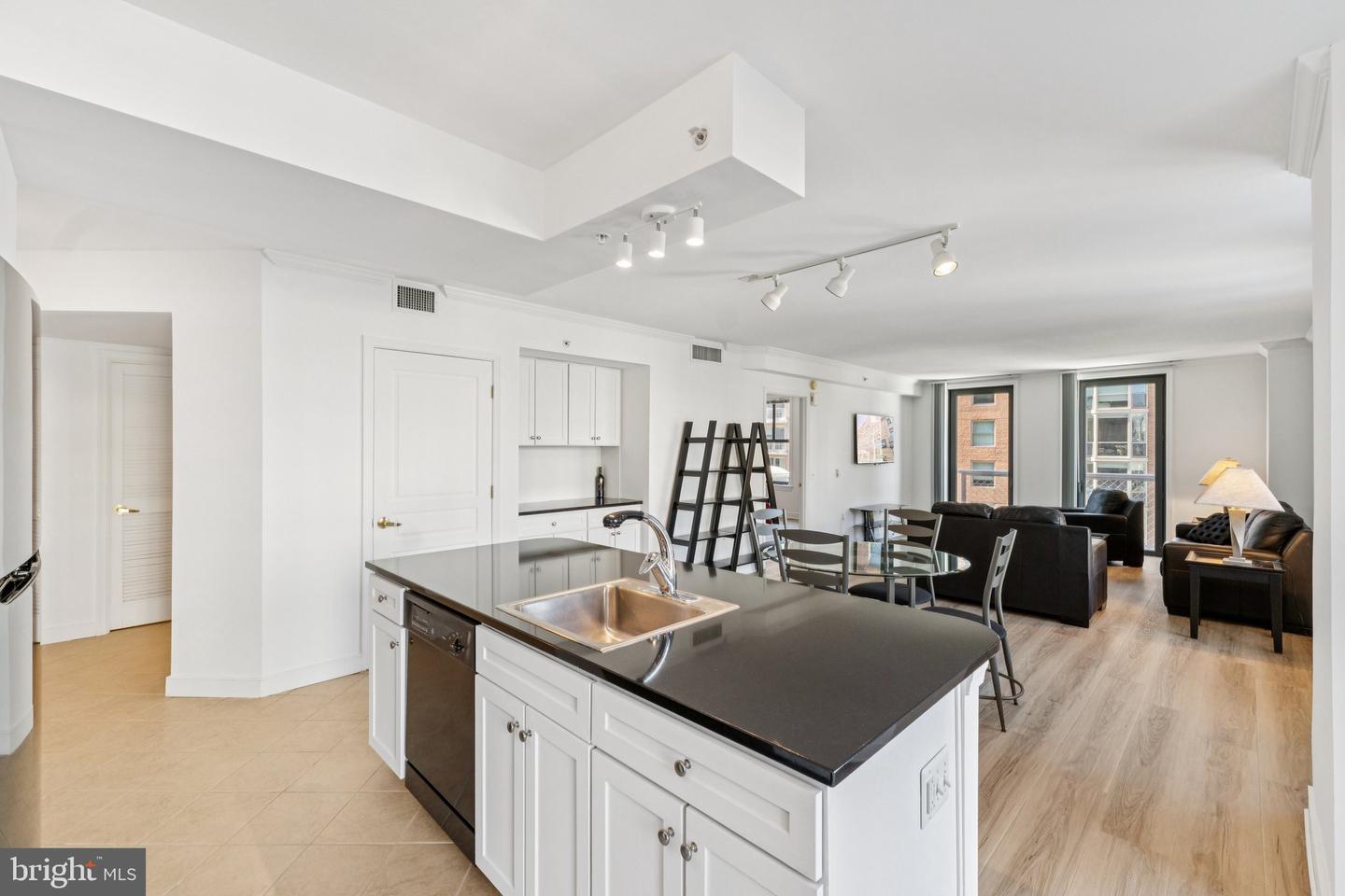 616 E ST NW #614, WASHINGTON, District Of Columbia 20004, 2 Bedrooms Bedrooms, ,2 BathroomsBathrooms,Residential,For sale,616 E ST NW #614,DCDC2222564 MLS # DCDC2222564