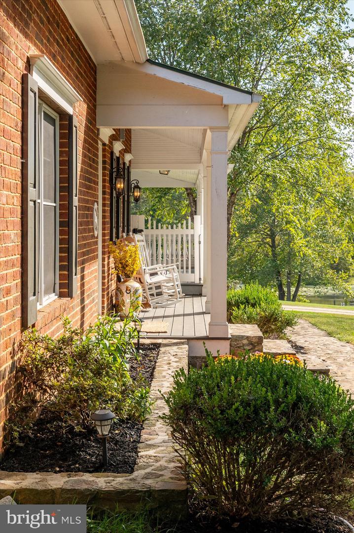 1787 LIGHT HORSE LN, DELAPLANE, Virginia 20144, 4 Bedrooms Bedrooms, ,3 BathroomsBathrooms,Residential,For sale,1787 LIGHT HORSE LN,VAFQ2018358 MLS # VAFQ2018358