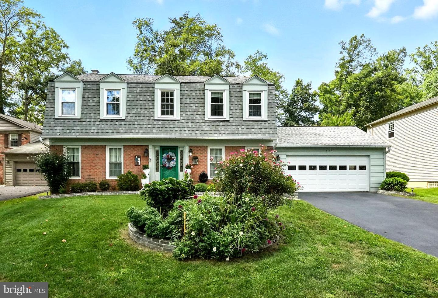 8126 VIOLA ST, SPRINGFIELD, Virginia 22152, 4 Bedrooms Bedrooms, ,2 BathroomsBathrooms,Residential,For sale,8126 VIOLA ST,VAFX2268396 MLS # VAFX2268396