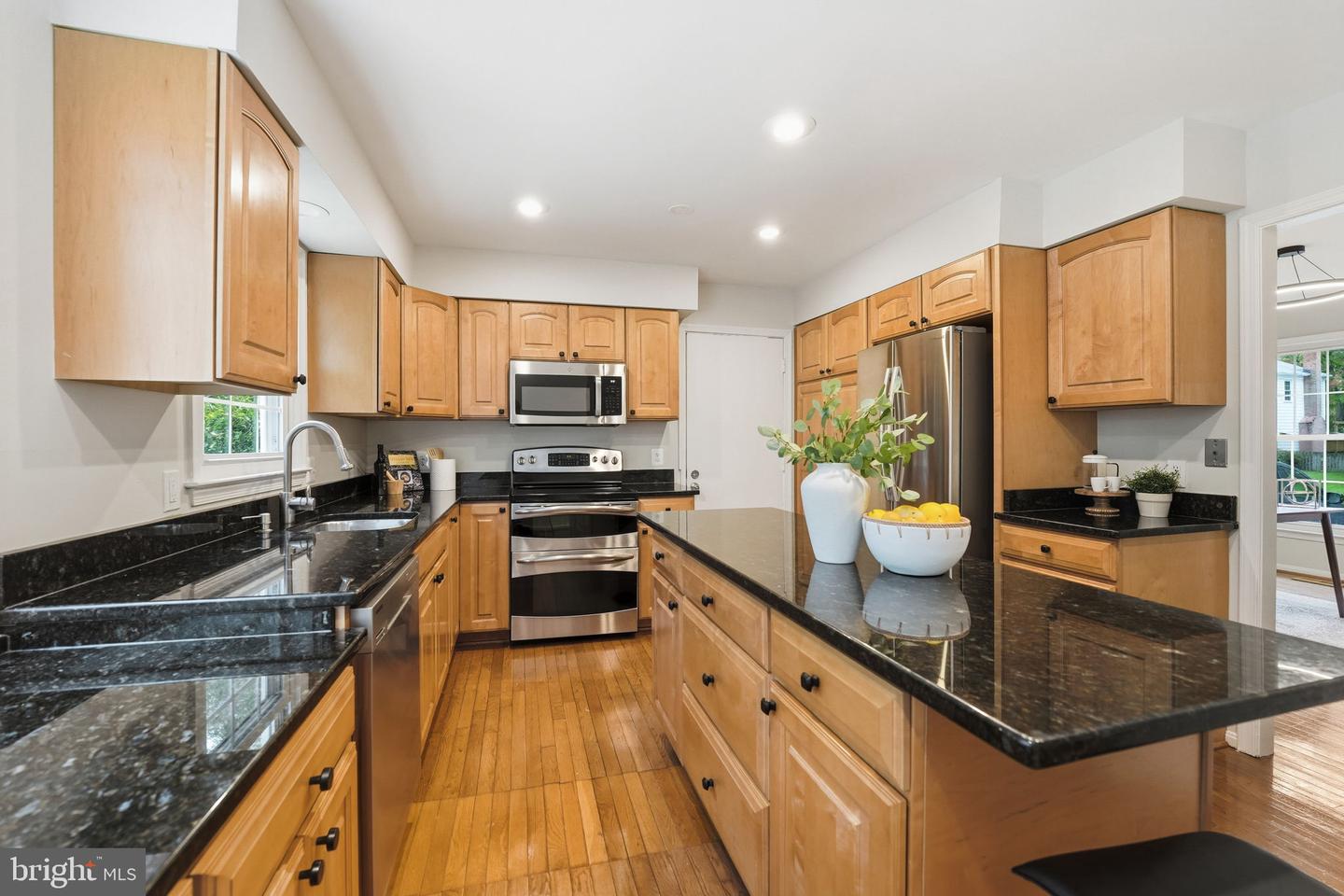 8126 VIOLA ST, SPRINGFIELD, Virginia 22152, 4 Bedrooms Bedrooms, ,2 BathroomsBathrooms,Residential,For sale,8126 VIOLA ST,VAFX2268396 MLS # VAFX2268396