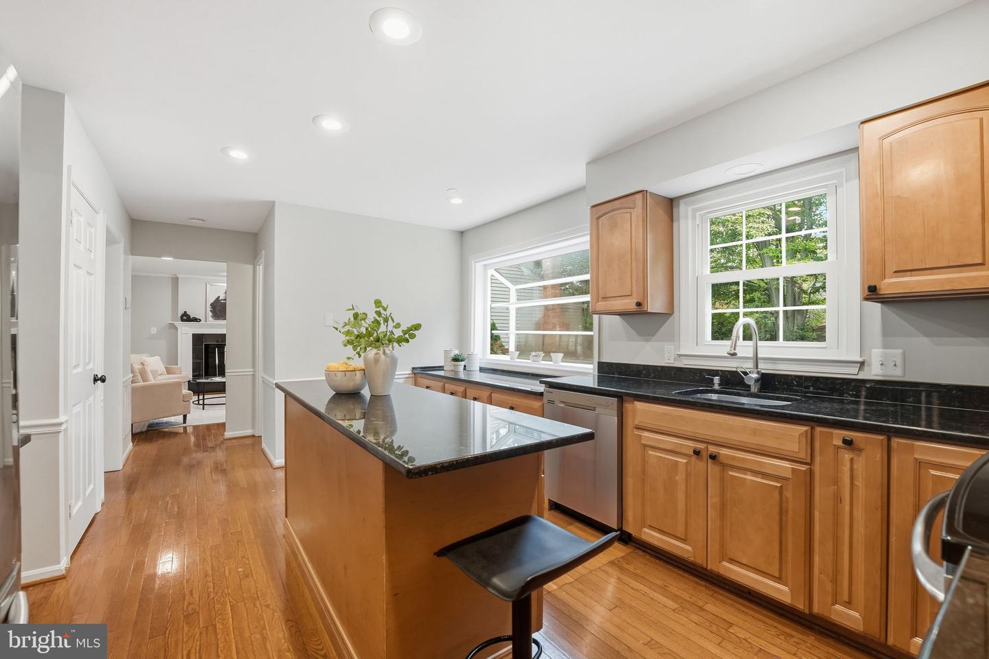 8126 VIOLA ST, SPRINGFIELD, Virginia 22152, 4 Bedrooms Bedrooms, ,2 BathroomsBathrooms,Residential,For sale,8126 VIOLA ST,VAFX2268396 MLS # VAFX2268396