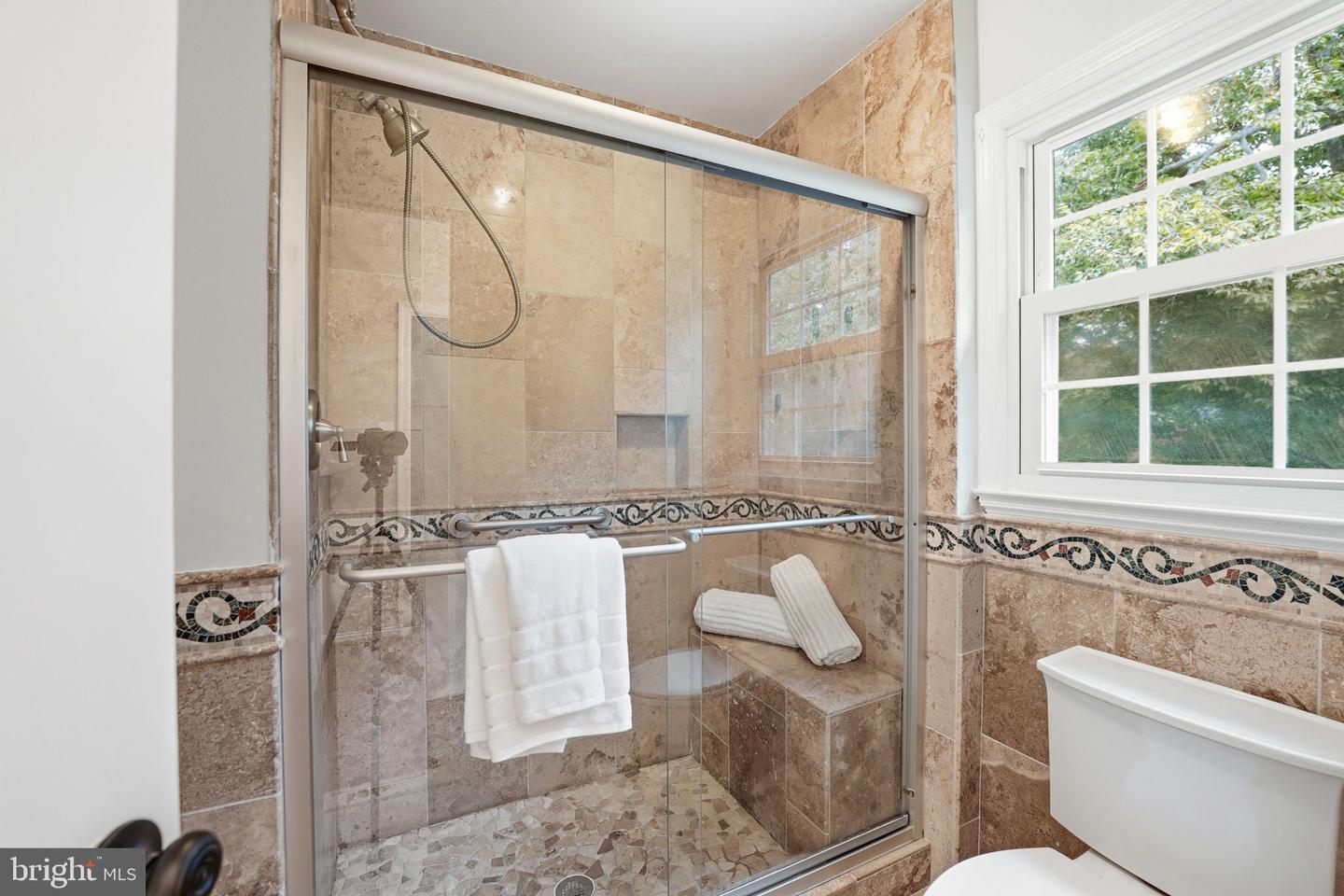 8126 VIOLA ST, SPRINGFIELD, Virginia 22152, 4 Bedrooms Bedrooms, ,2 BathroomsBathrooms,Residential,For sale,8126 VIOLA ST,VAFX2268396 MLS # VAFX2268396