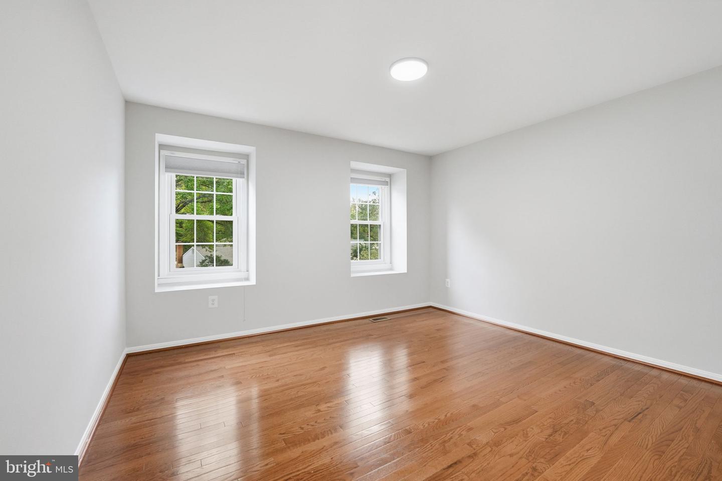 8126 VIOLA ST, SPRINGFIELD, Virginia 22152, 4 Bedrooms Bedrooms, ,2 BathroomsBathrooms,Residential,For sale,8126 VIOLA ST,VAFX2268396 MLS # VAFX2268396