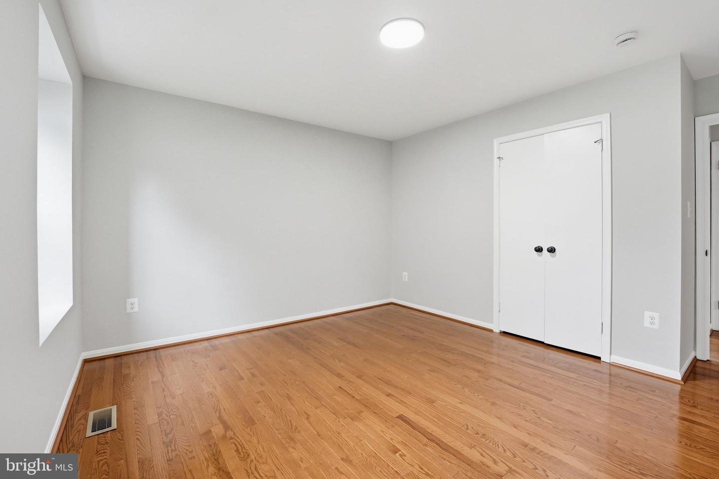8126 VIOLA ST, SPRINGFIELD, Virginia 22152, 4 Bedrooms Bedrooms, ,2 BathroomsBathrooms,Residential,For sale,8126 VIOLA ST,VAFX2268396 MLS # VAFX2268396