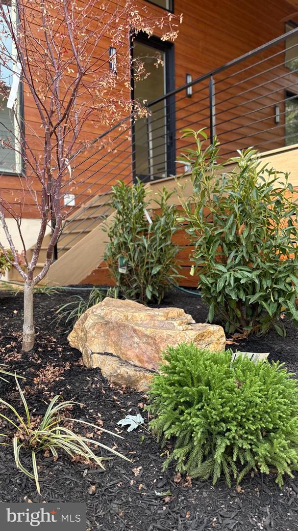 6816 DEAN DR, MCLEAN, Virginia 22101, 7 Bedrooms Bedrooms, 15 Rooms Rooms,6 BathroomsBathrooms,Residential,For sale,6816 DEAN DR,VAFX2269240 MLS # VAFX2269240 6816 DEAN DR, MCLEAN, Virginia 22101, 7 Bedrooms Bedrooms, 15 Rooms Rooms,6 BathroomsBathrooms,Residential,For sale,6816 DEAN DR,VAFX2269240 MLS # VAFX2269240