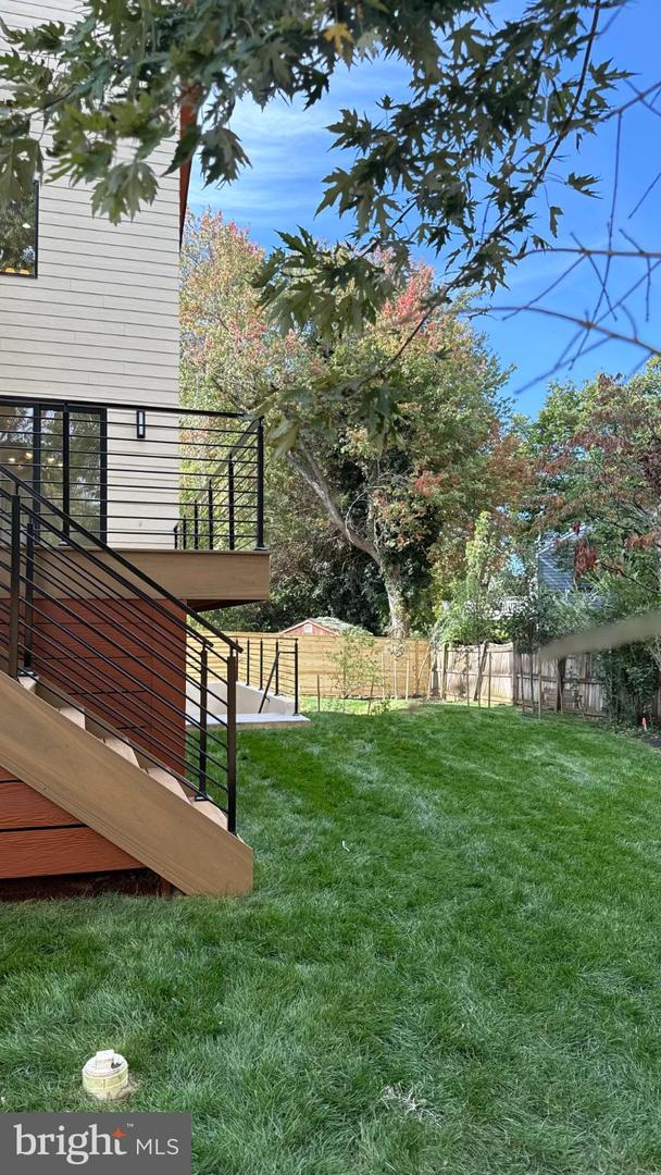 6816 DEAN DR, MCLEAN, Virginia 22101, 7 Bedrooms Bedrooms, 15 Rooms Rooms,6 BathroomsBathrooms,Residential,For sale,6816 DEAN DR,VAFX2269240 MLS # VAFX2269240 6816 DEAN DR, MCLEAN, Virginia 22101, 7 Bedrooms Bedrooms, 15 Rooms Rooms,6 BathroomsBathrooms,Residential,For sale,6816 DEAN DR,VAFX2269240 MLS # VAFX2269240