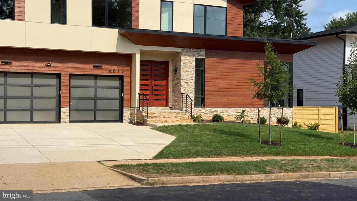 6816 DEAN DR, MCLEAN, Virginia 22101, 7 Bedrooms Bedrooms, 15 Rooms Rooms,6 BathroomsBathrooms,Residential,For sale,6816 DEAN DR,VAFX2269240 MLS # VAFX2269240 6816 DEAN DR, MCLEAN, Virginia 22101, 7 Bedrooms Bedrooms, 15 Rooms Rooms,6 BathroomsBathrooms,Residential,For sale,6816 DEAN DR,VAFX2269240 MLS # VAFX2269240